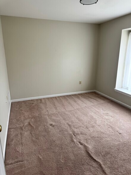 Bedroom - 416 Westridge Dr