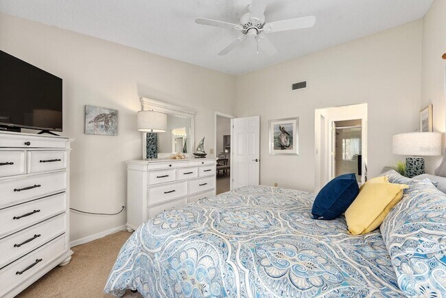 Building Photo - 5656 Ashton Lake Dr