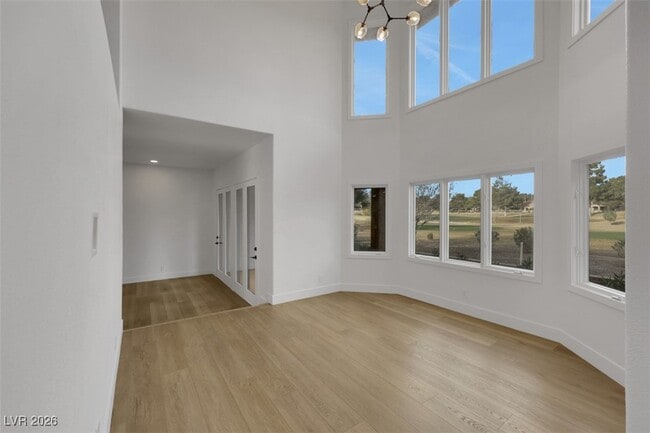 Building Photo - 7132 Mission Hills Dr