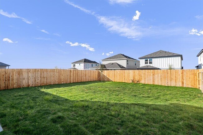 Building Photo - 812 Heartseed Ave