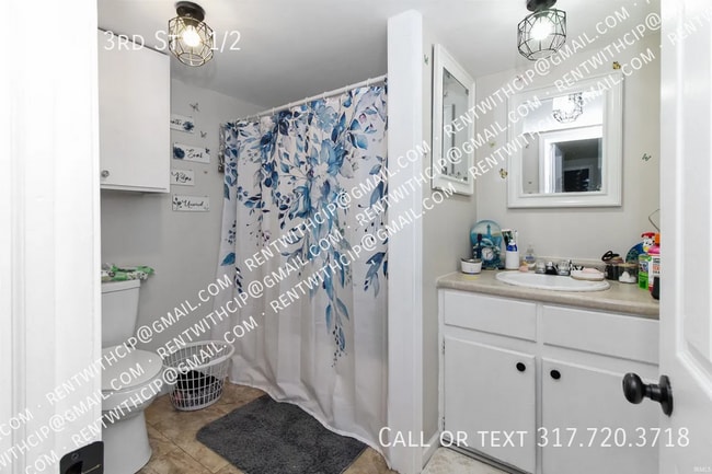 Building Photo - 815 W 3rd St