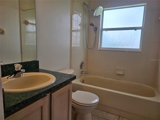Building Photo - 13345 Pinyon Dr
