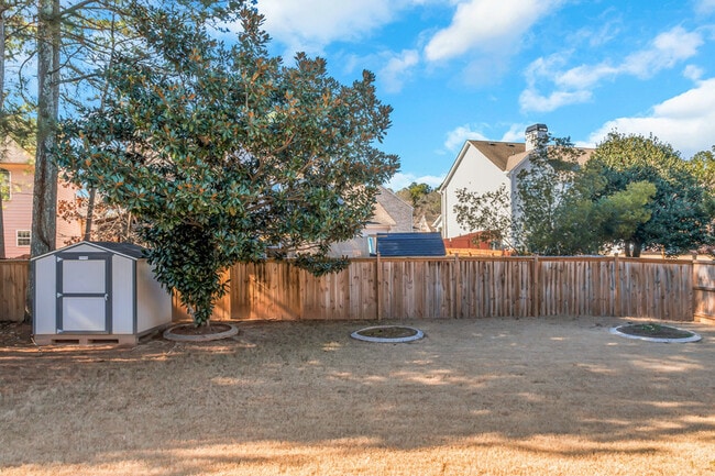 Building Photo - 3863 Pin Oak St