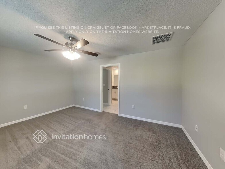 Building Photo - 2250 Jungle Dr