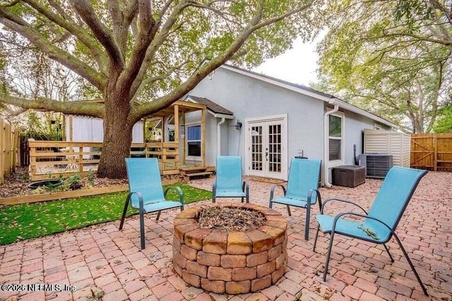 Building Photo - 1318 Eastwind Dr