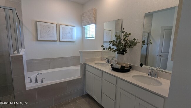 Building Photo - 15615 Thomas Crk Wy