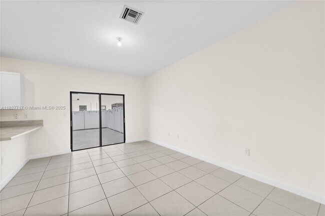 Building Photo - 11120 W 32nd Ln