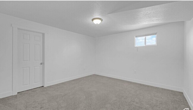 Building Photo - Honeyville 6955 N