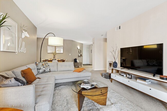 Building Photo - 1627 Westminster Dr