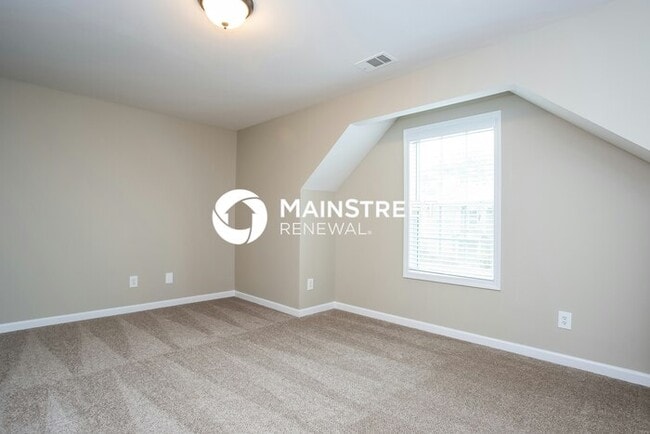 Building Photo - 4 Bedroom Pet-Friendly Home in Atlanta, GA with Main Street Renewal
