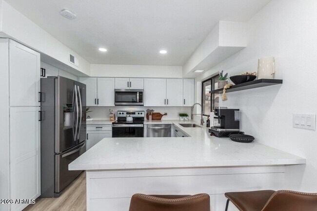 Building Photo - 4511 N 31st Pl