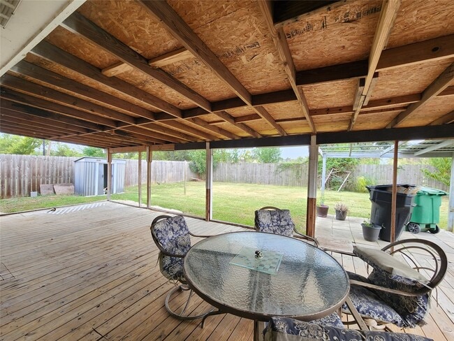 Building Photo - 8327 Bird Run Dr