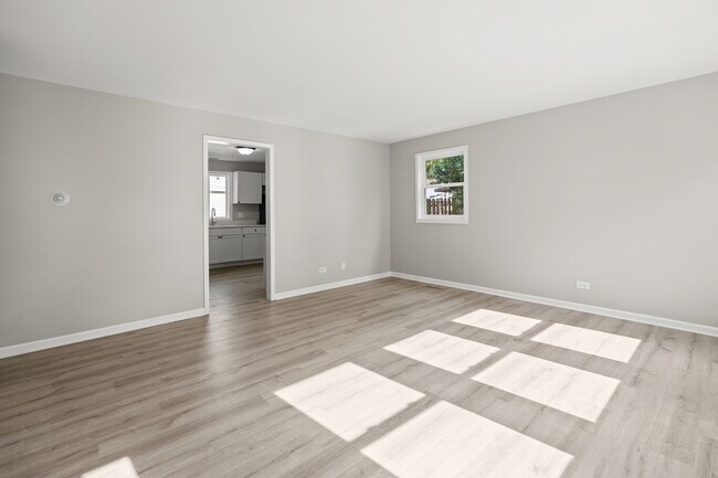 Building Photo - 37187 Piper Ln