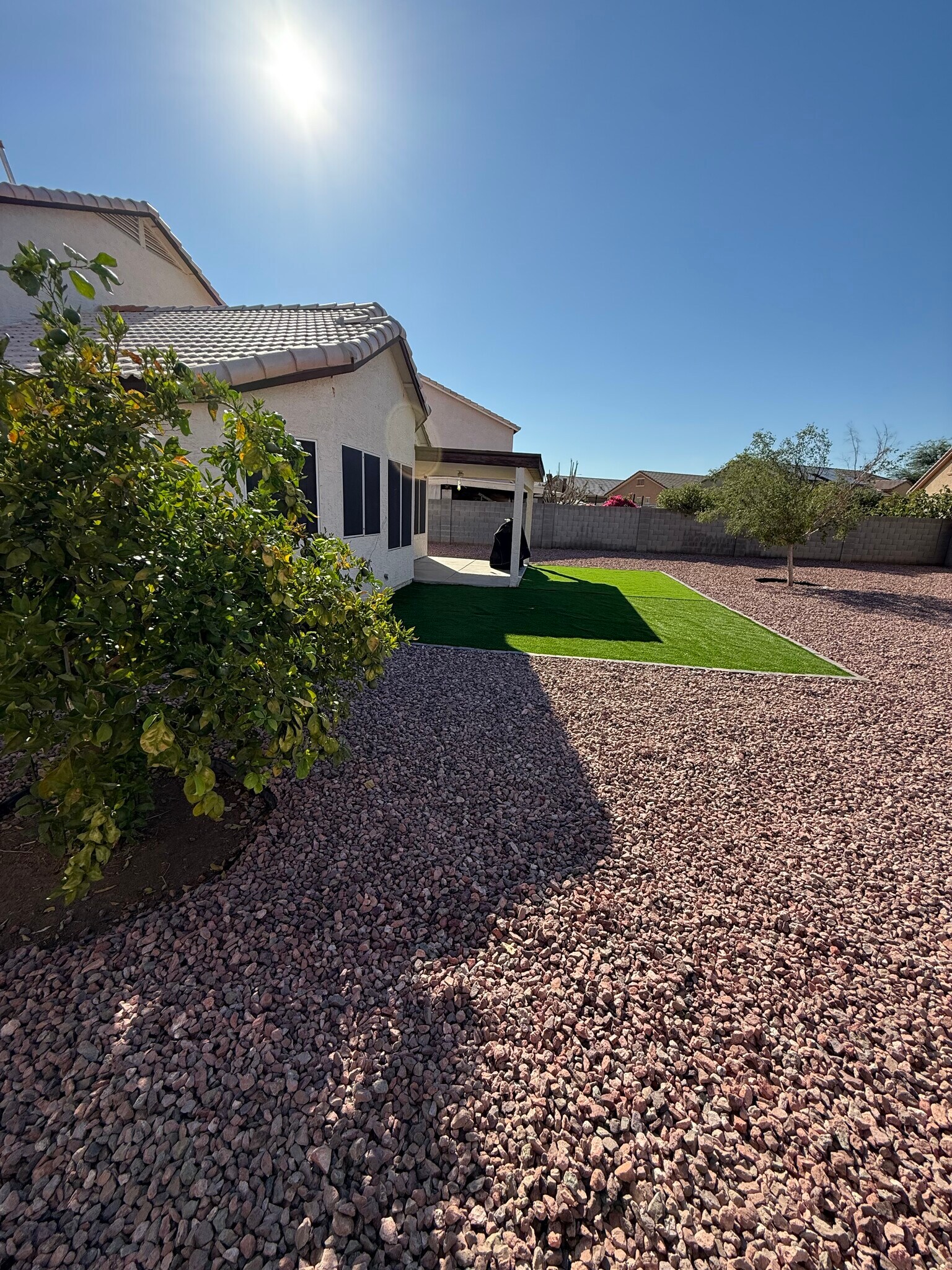 Building Photo - 8868 W Greer Ave