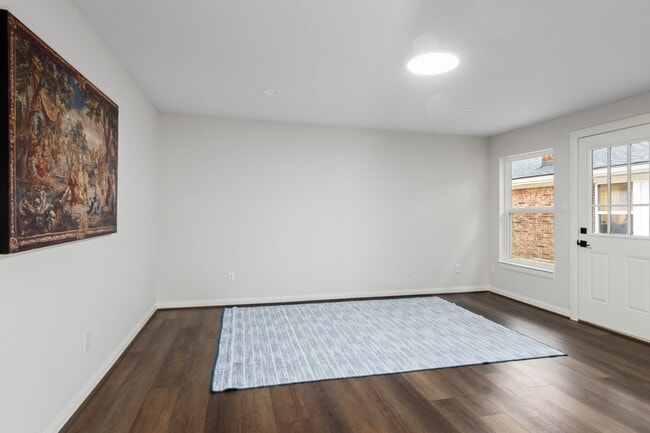 Building Photo - 6115 Lymbar Dr