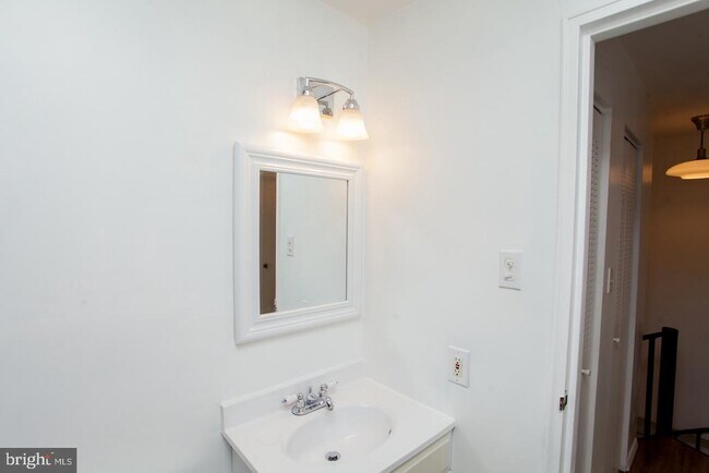 Building Photo - 413 Brandywine Ct