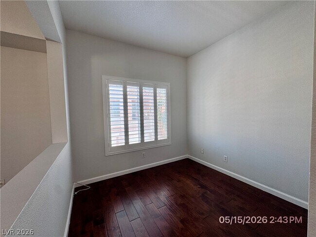 Building Photo - 251 S Green Valley Pkwy