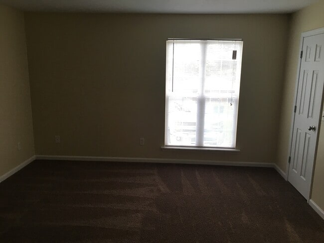 Building Photo - 320 Greenleaf St SW