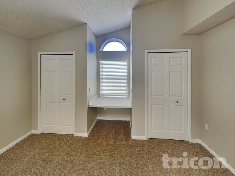 Building Photo - 12617 Parkbury Dr