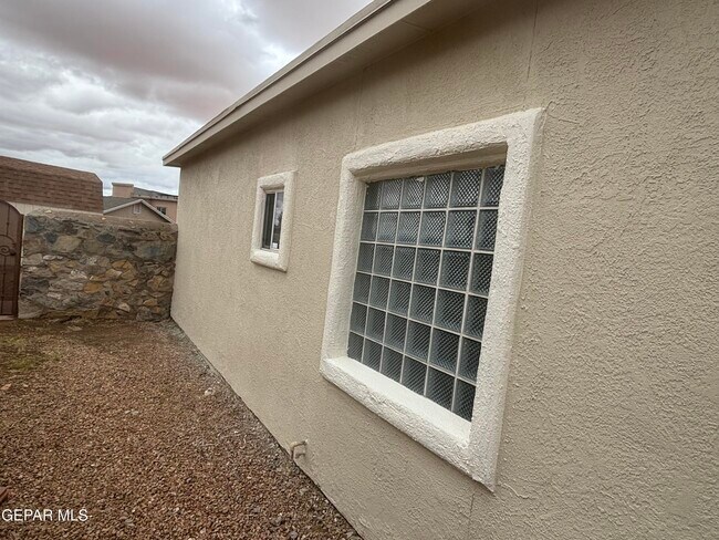 Building Photo - 12965 Beto Portugal Ln