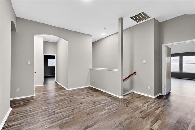 Building Photo - 3205 Bent Oak Dr