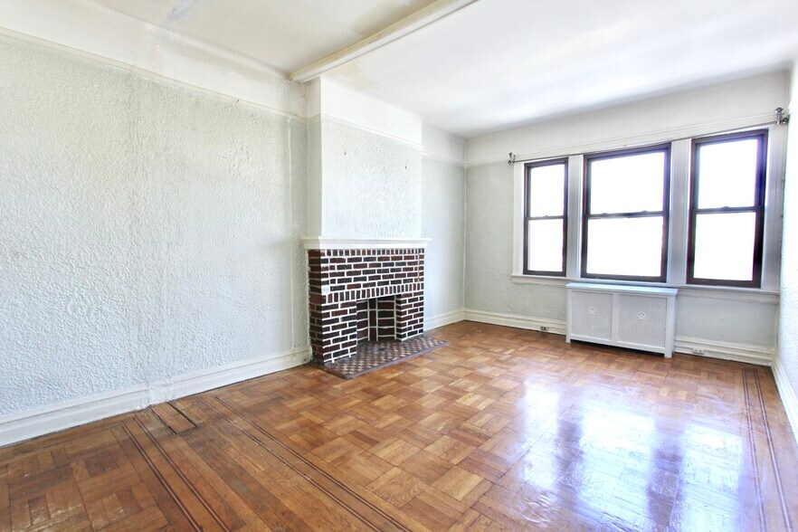 Building Photo - 3936 Skillman Ave