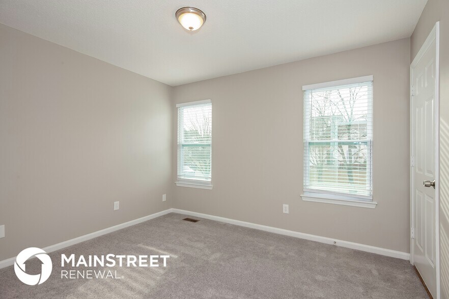 Building Photo - 1539 Jeffrey Bryan Dr