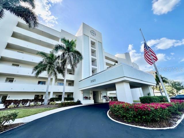Building Photo - 3020 Matecumbe Key Rd
