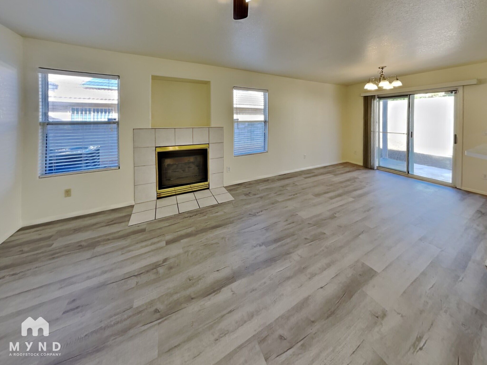 Building Photo - 9056 N Wild Eagle Ave