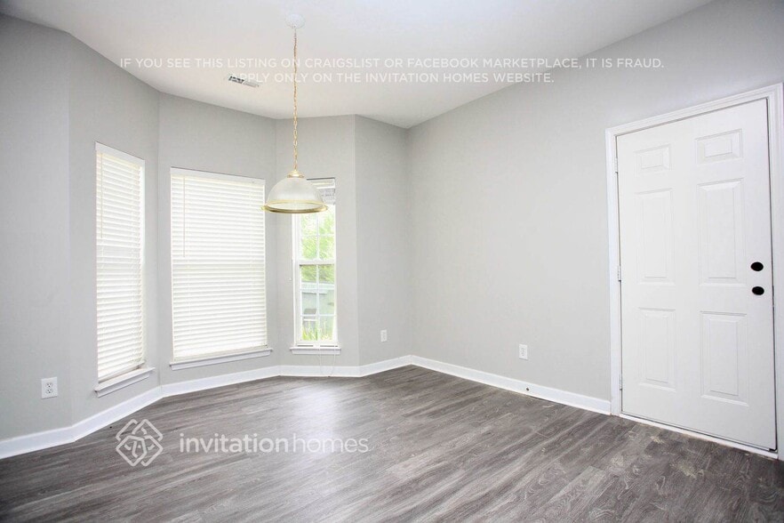 Building Photo - 7021 Tanners Creek Dr