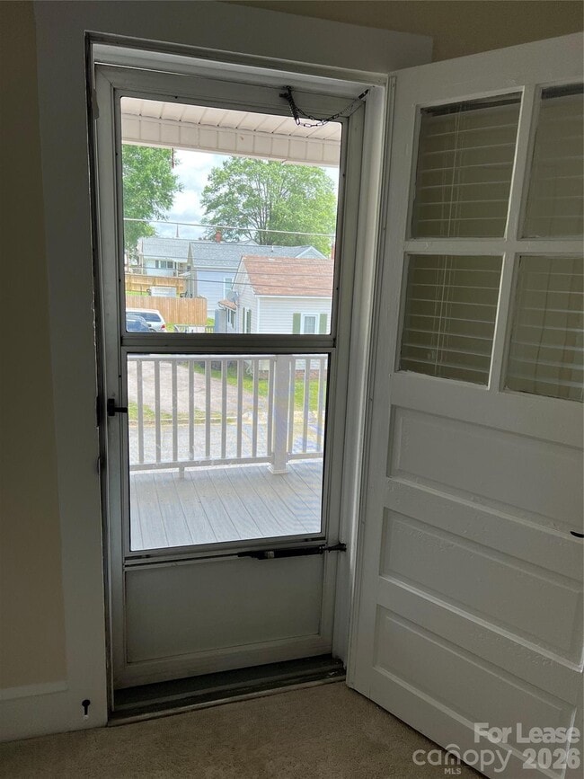 Building Photo - 211 W G St