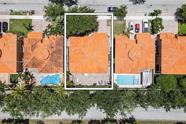 Building Photo - 15555 SW 26th Terrace
