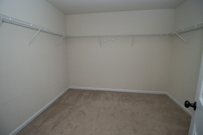 Building Photo - 342 Woodmill Cir