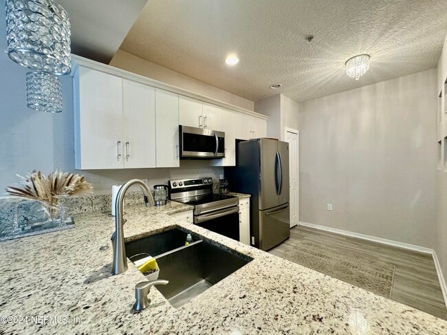 Building Photo - 11368 Estancia Villa Dr