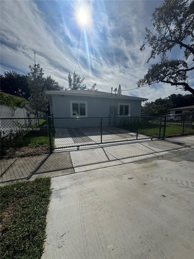 Building Photo - 4493 NW 15th Ave