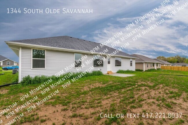 Building Photo - 1344 S Olde Savannah Ave