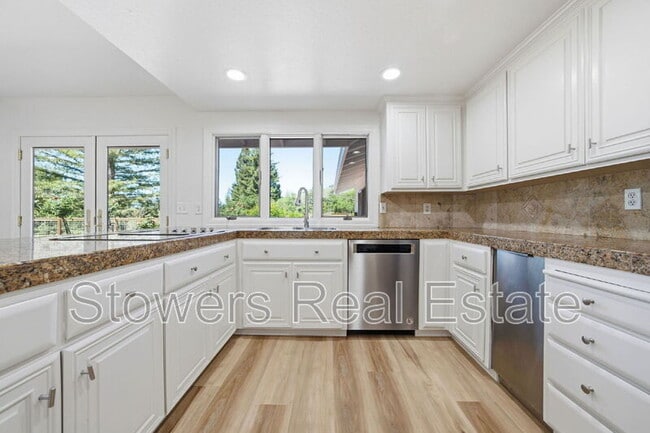 Building Photo - 155 Mountain Canyon Pl