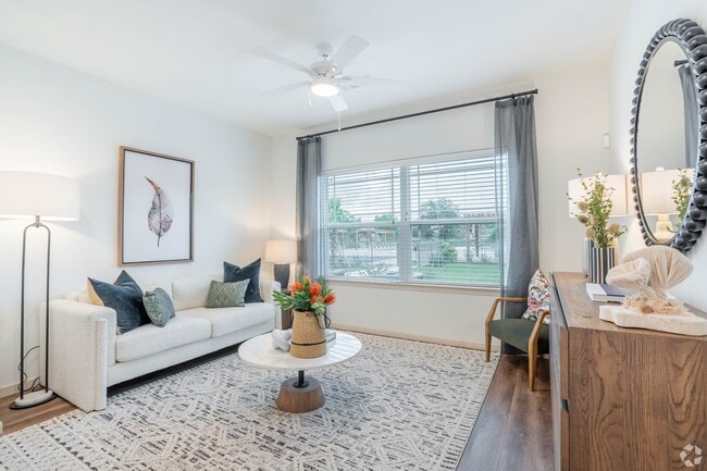 Building Photo - Balanced Living with Resort-Style Perks!