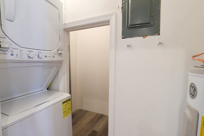 Building Photo - Welcome Home