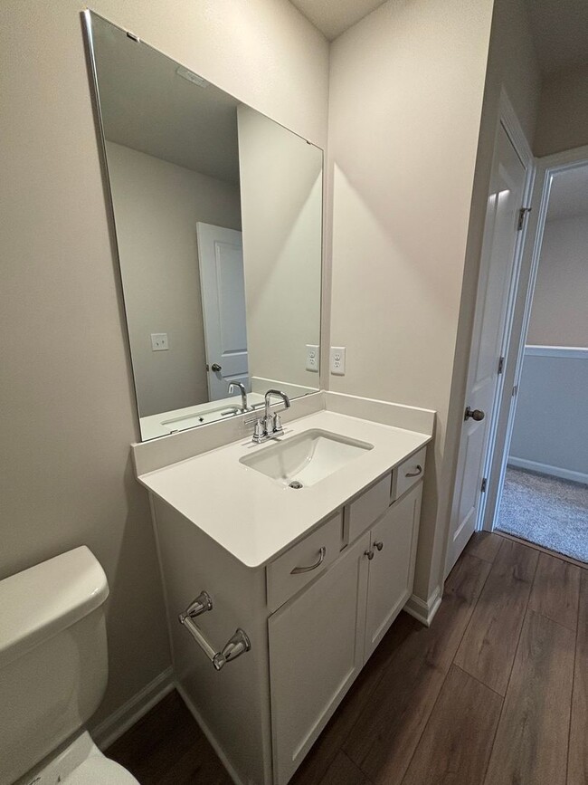 Building Photo - Brand new Townhome in Chestnut Springs