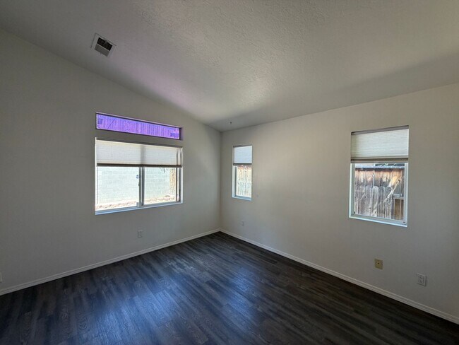 Building Photo - 6019 Full Moon Ave NW