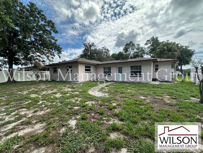 Building Photo - 620 Lakespur Ln
