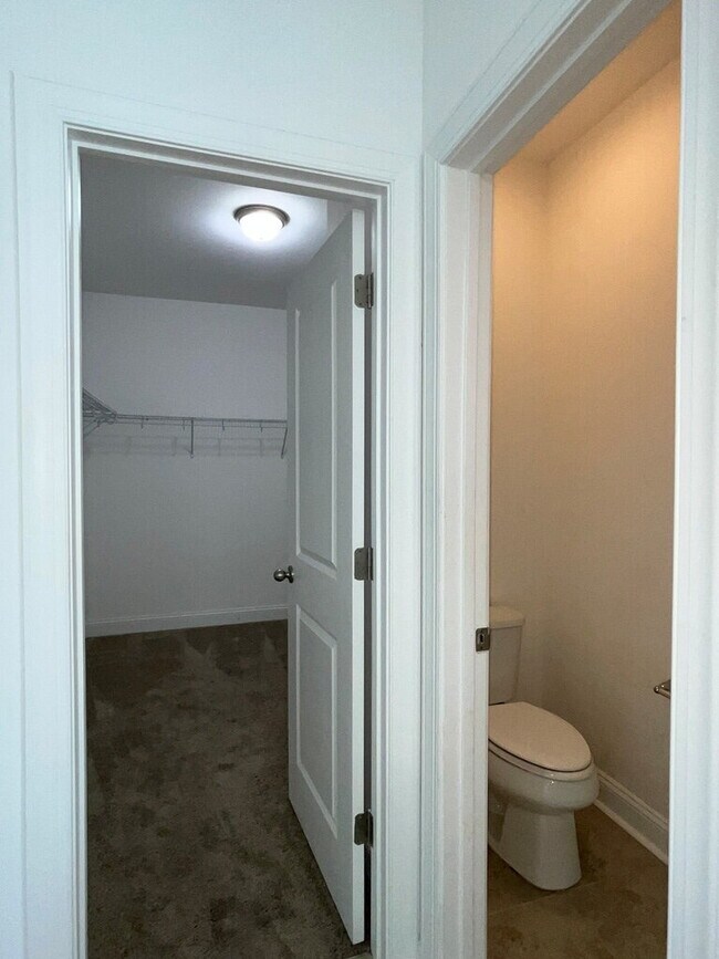 Building Photo - "Spacious 4-Bed Oasis with Stunning Lake V...