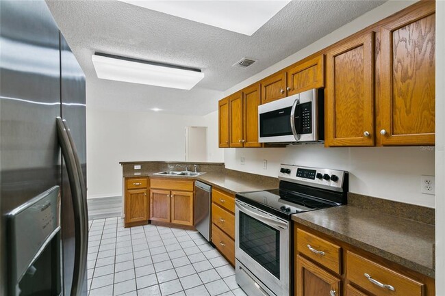 Building Photo - 3612 Biscayne Dr