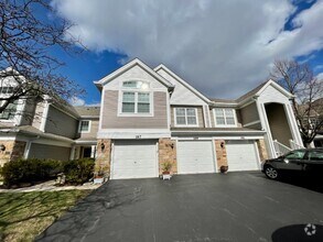 Building Photo - Lenox Ct
