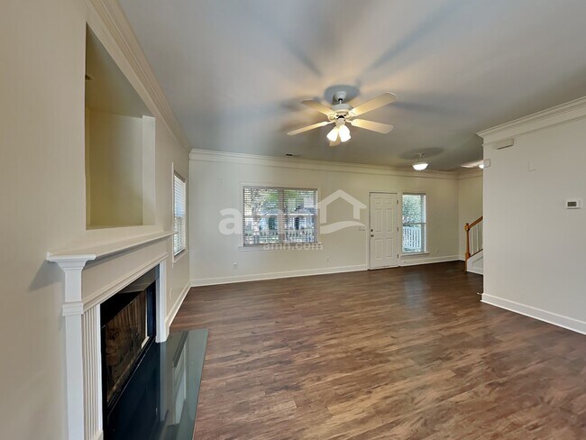 Building Photo - 13036 Meadowmere Road