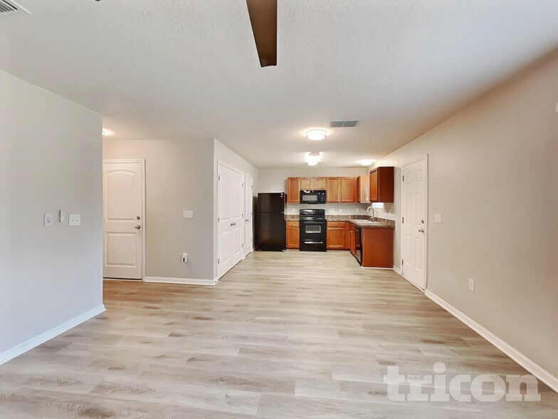 Building Photo - 19 Rosecroft Ln