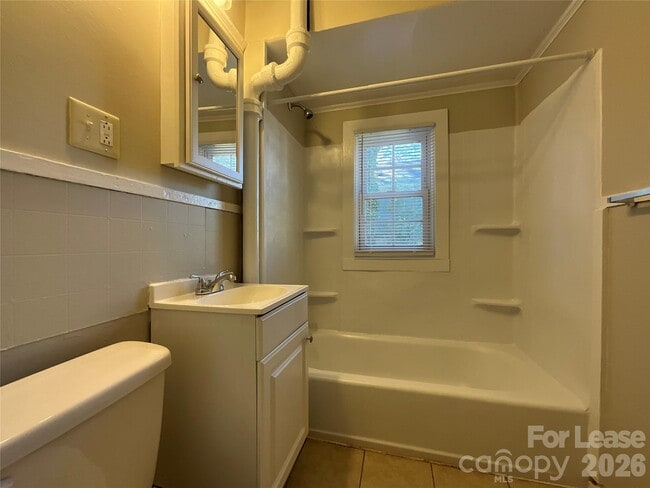 Building Photo - 1201 Pamlico St