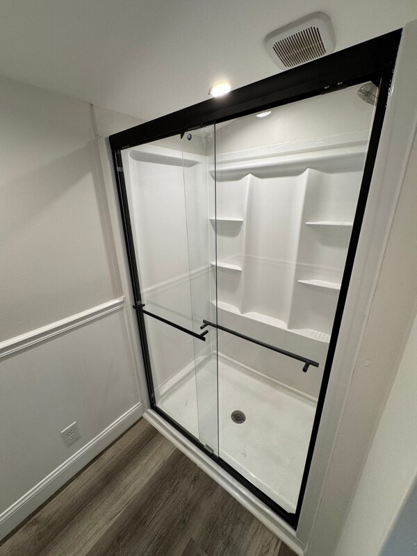 Building Photo - 290 Ross Park