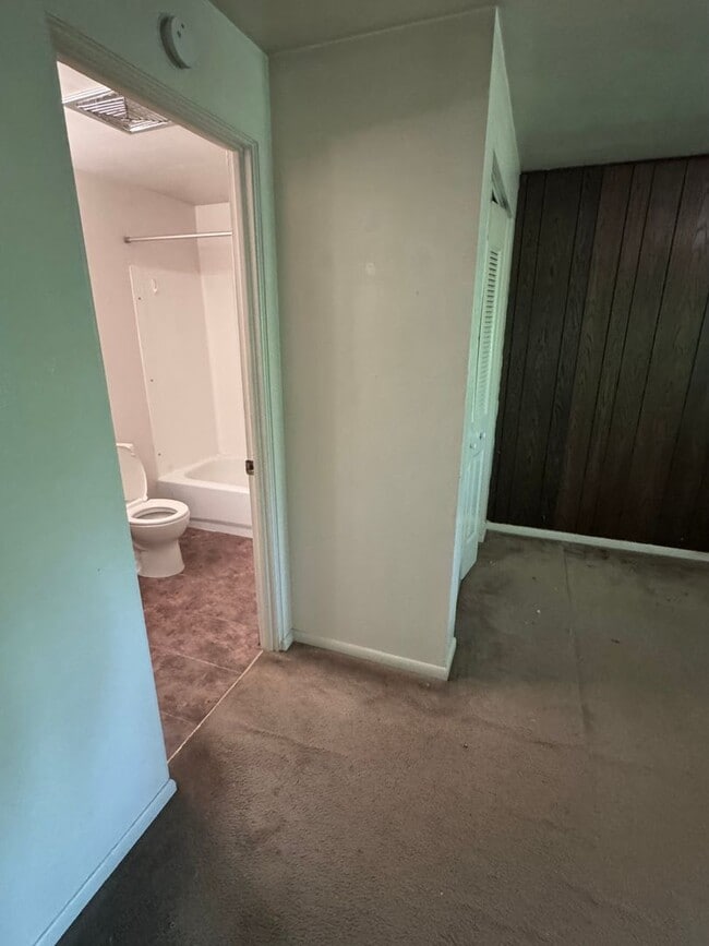 Building Photo - 1 Bed 1 Bath- Moon Township PA